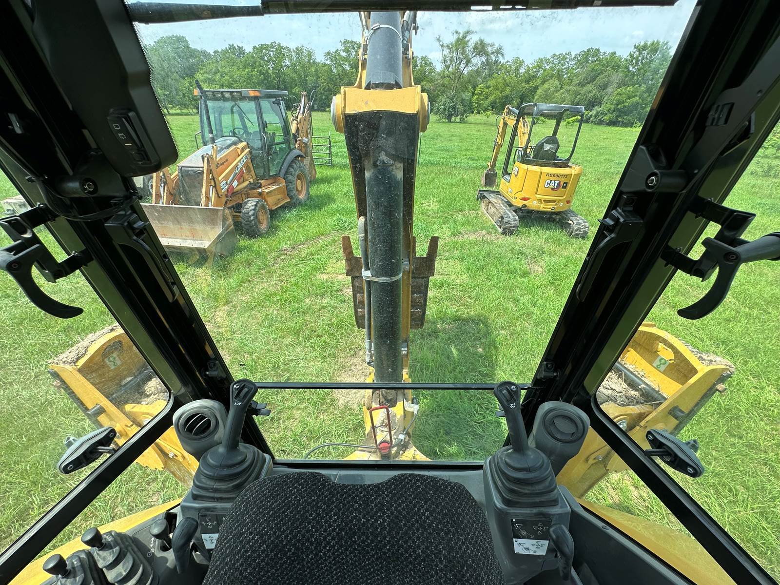 2020 Caterpillar 420F2 IT Backhoe