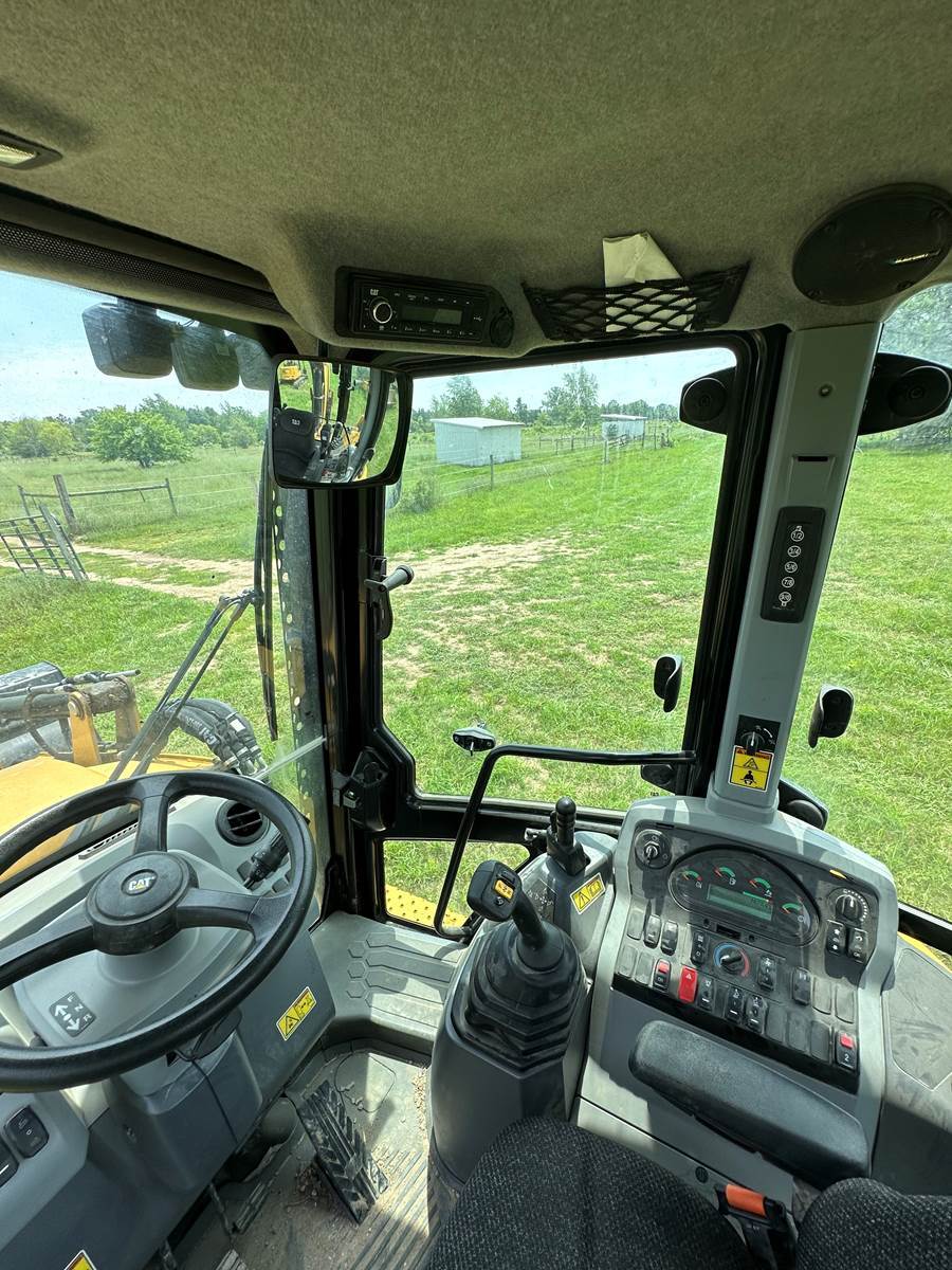 2020 Caterpillar 420F2 IT Backhoe