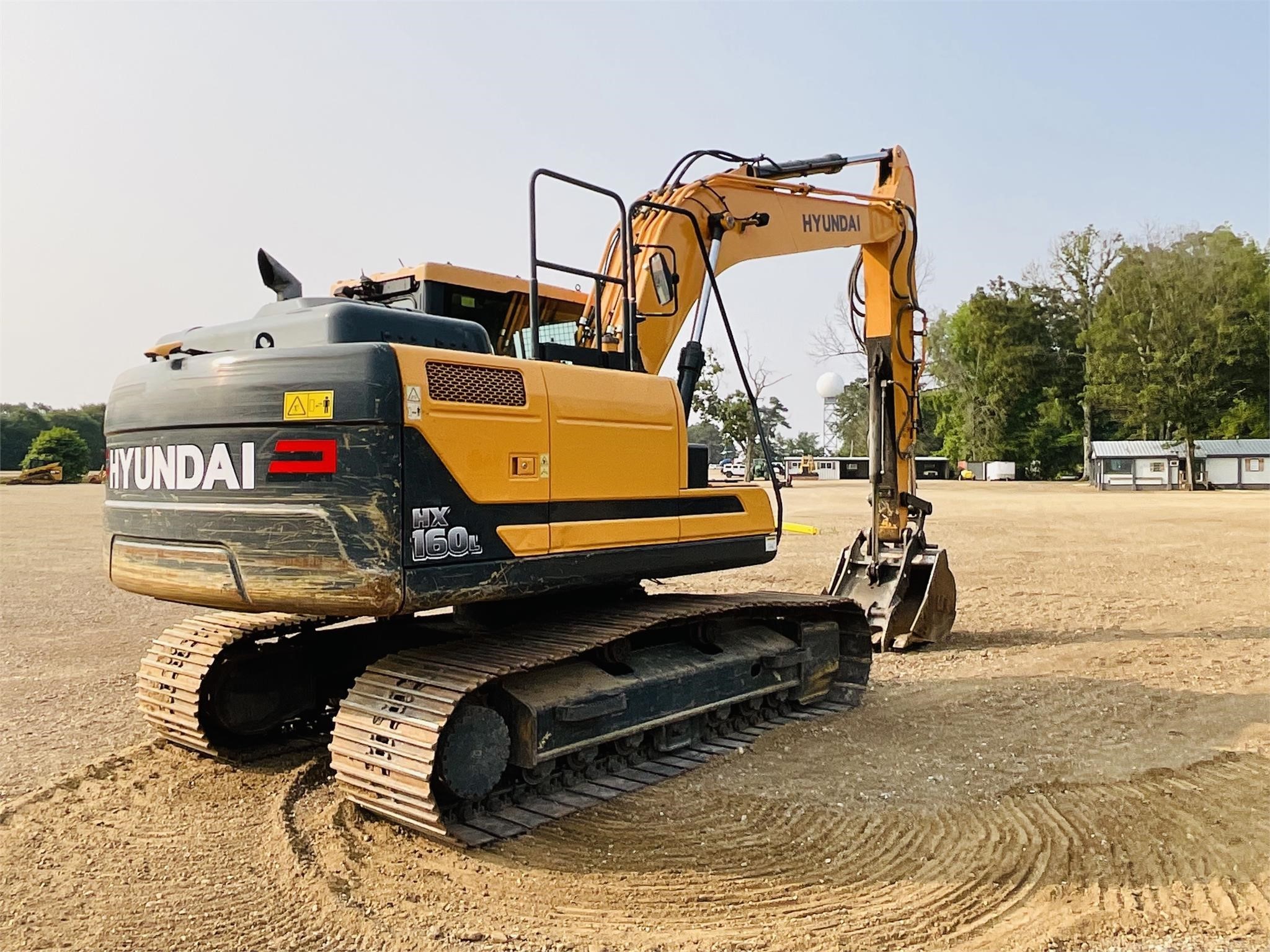 2017 HYUNDAI Excavator HX160L