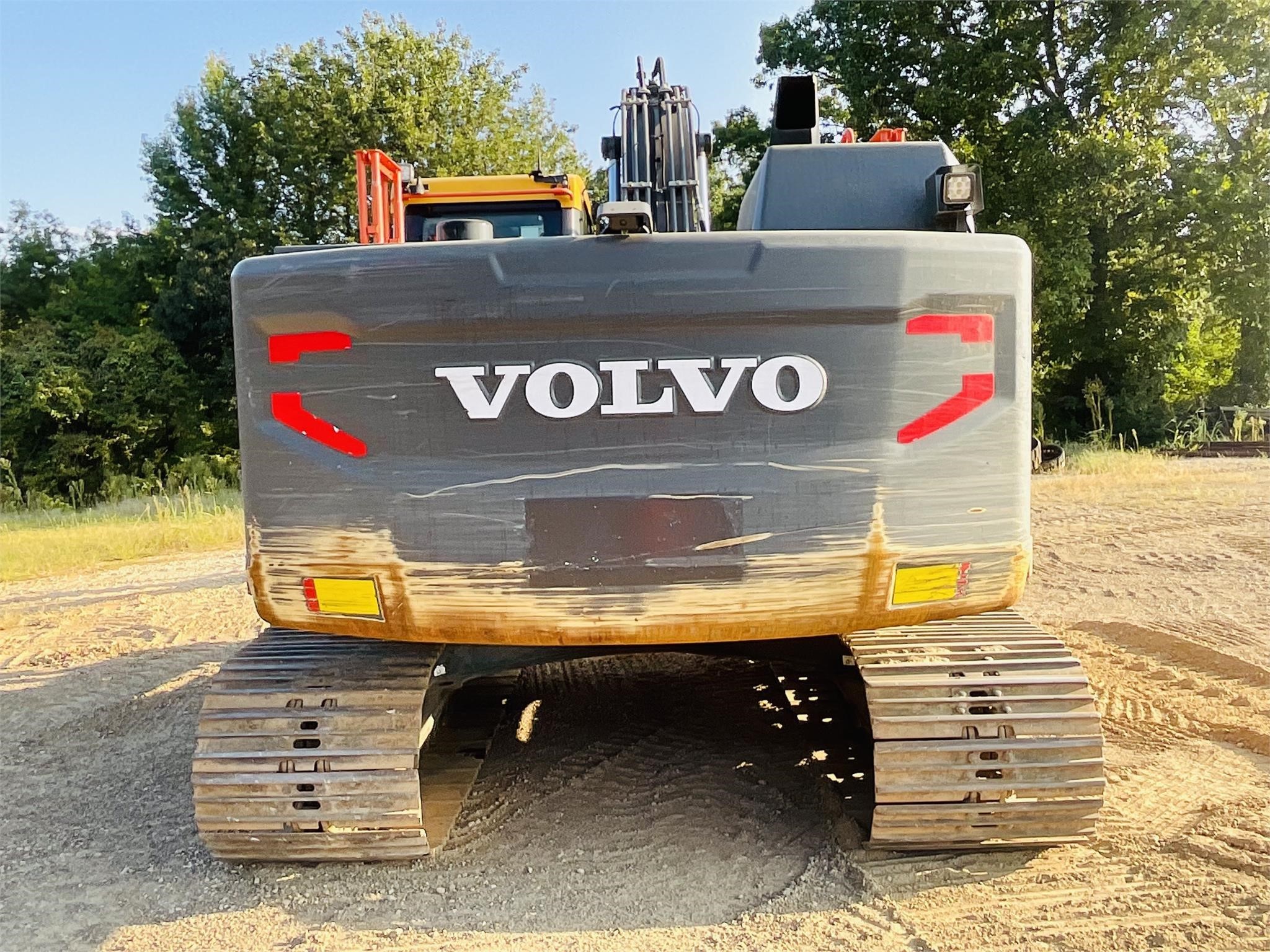 2020 VOLVO Excavator EC220EL