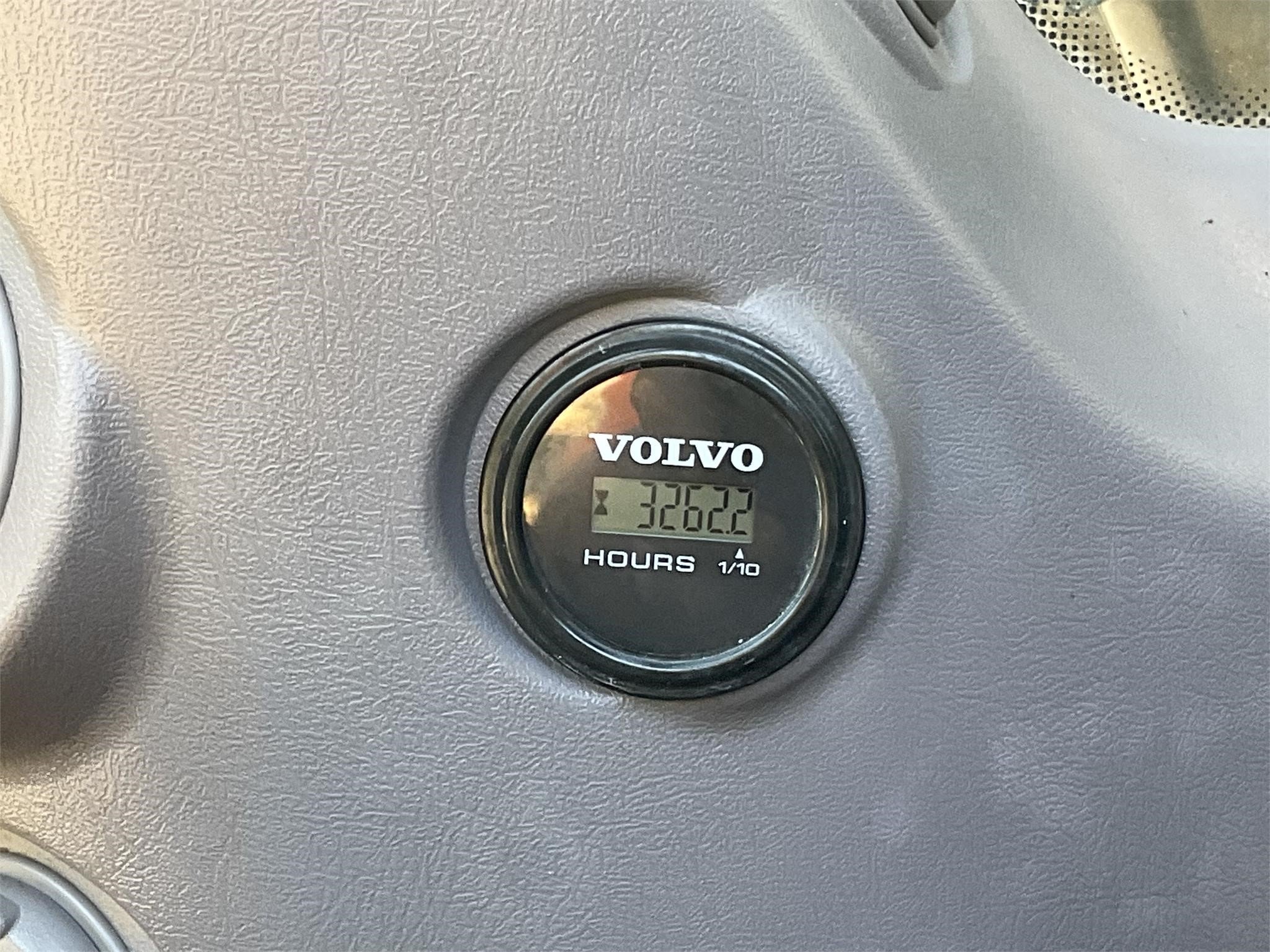 2020 VOLVO Excavator EC220EL