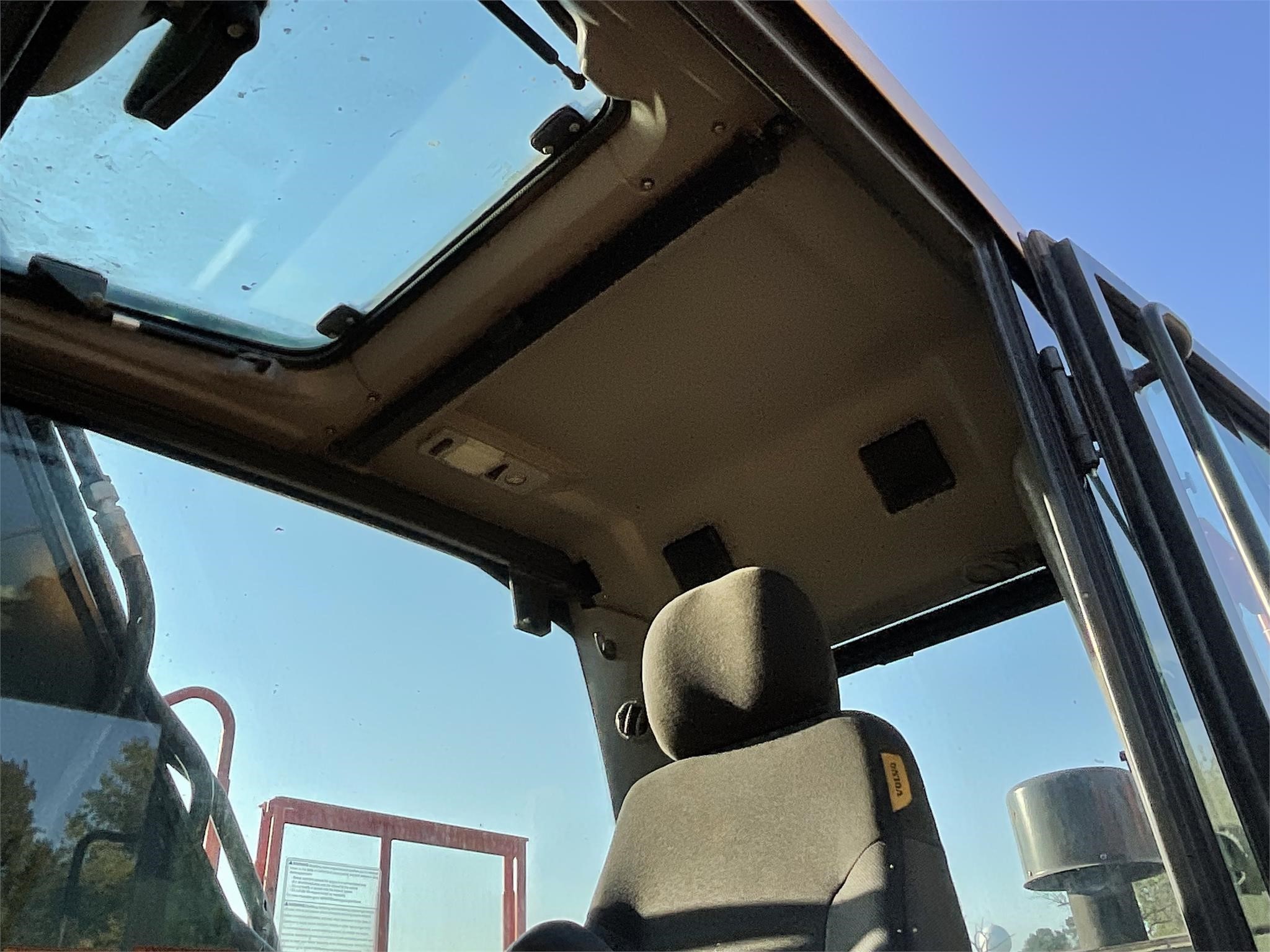 2020 VOLVO Excavator EC220EL