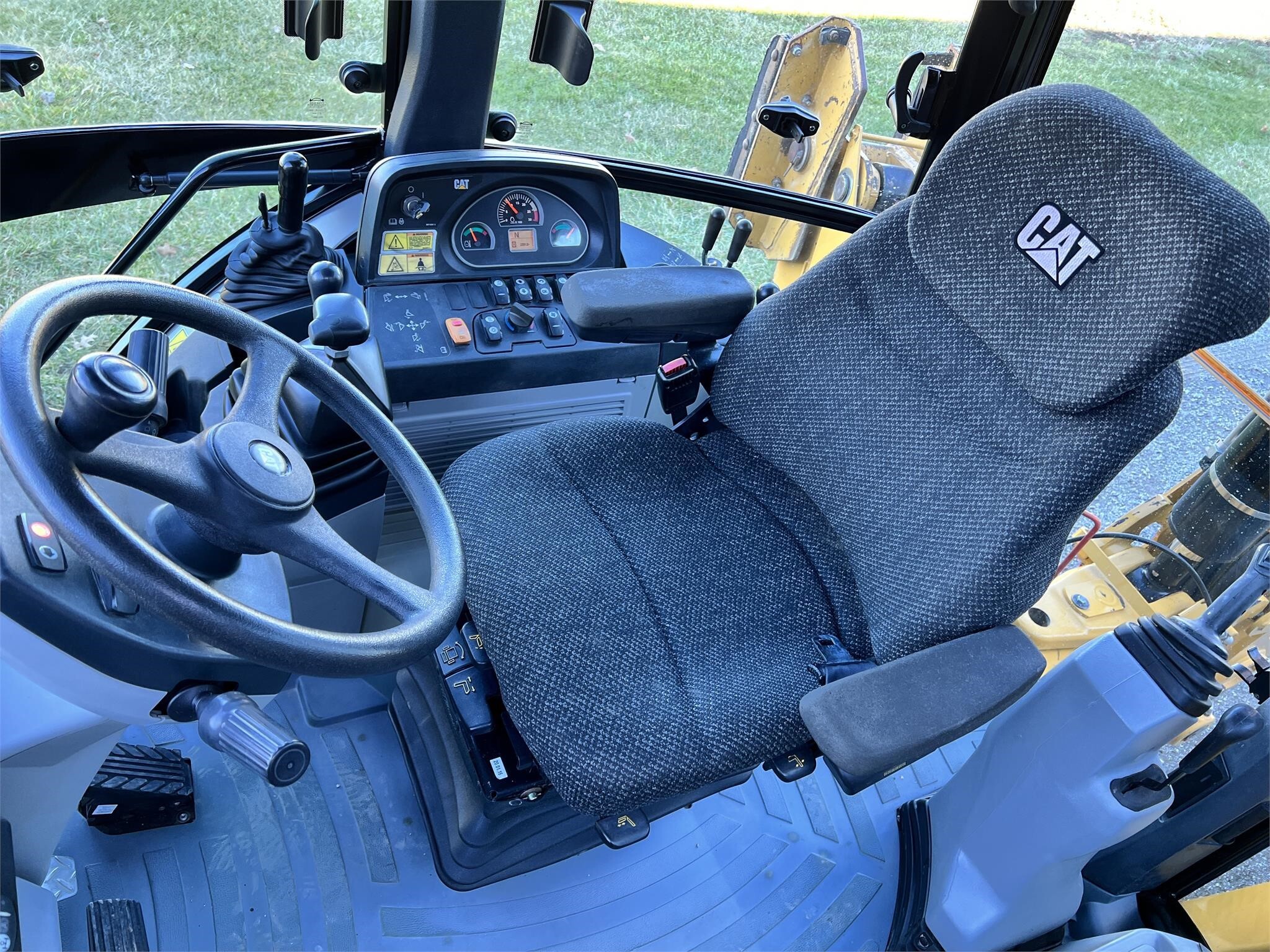 2016 Caterpillar 450F Backhoe