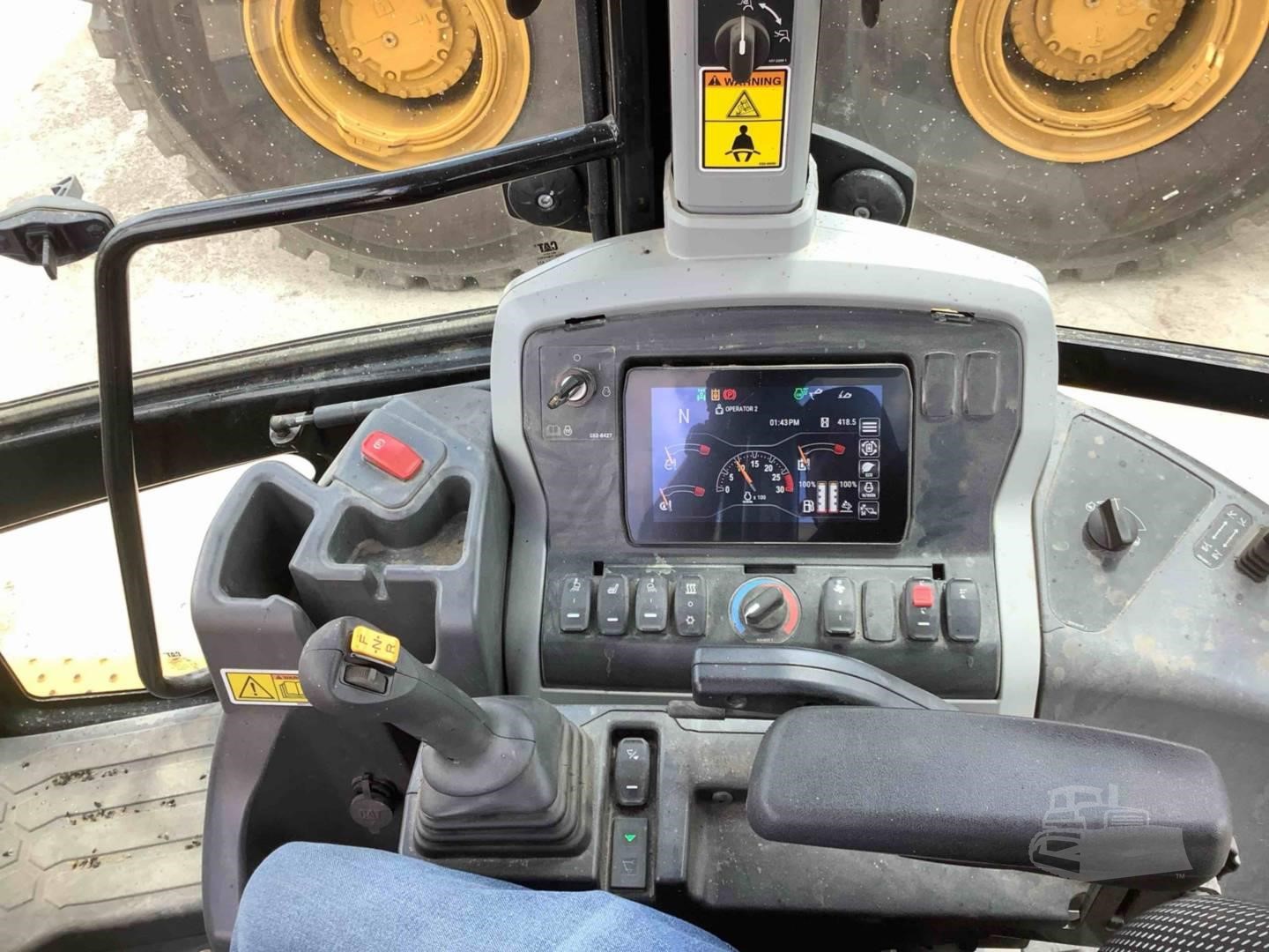 2021 Caterpillar 420 XE Backhoe Loader