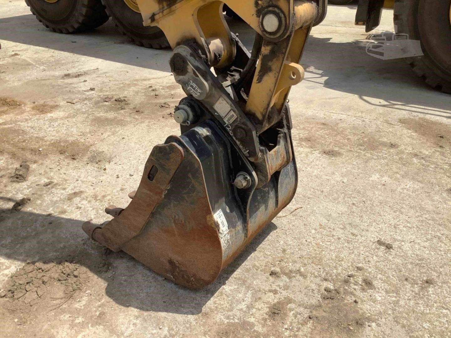 2021 Caterpillar 420 XE Backhoe Loader