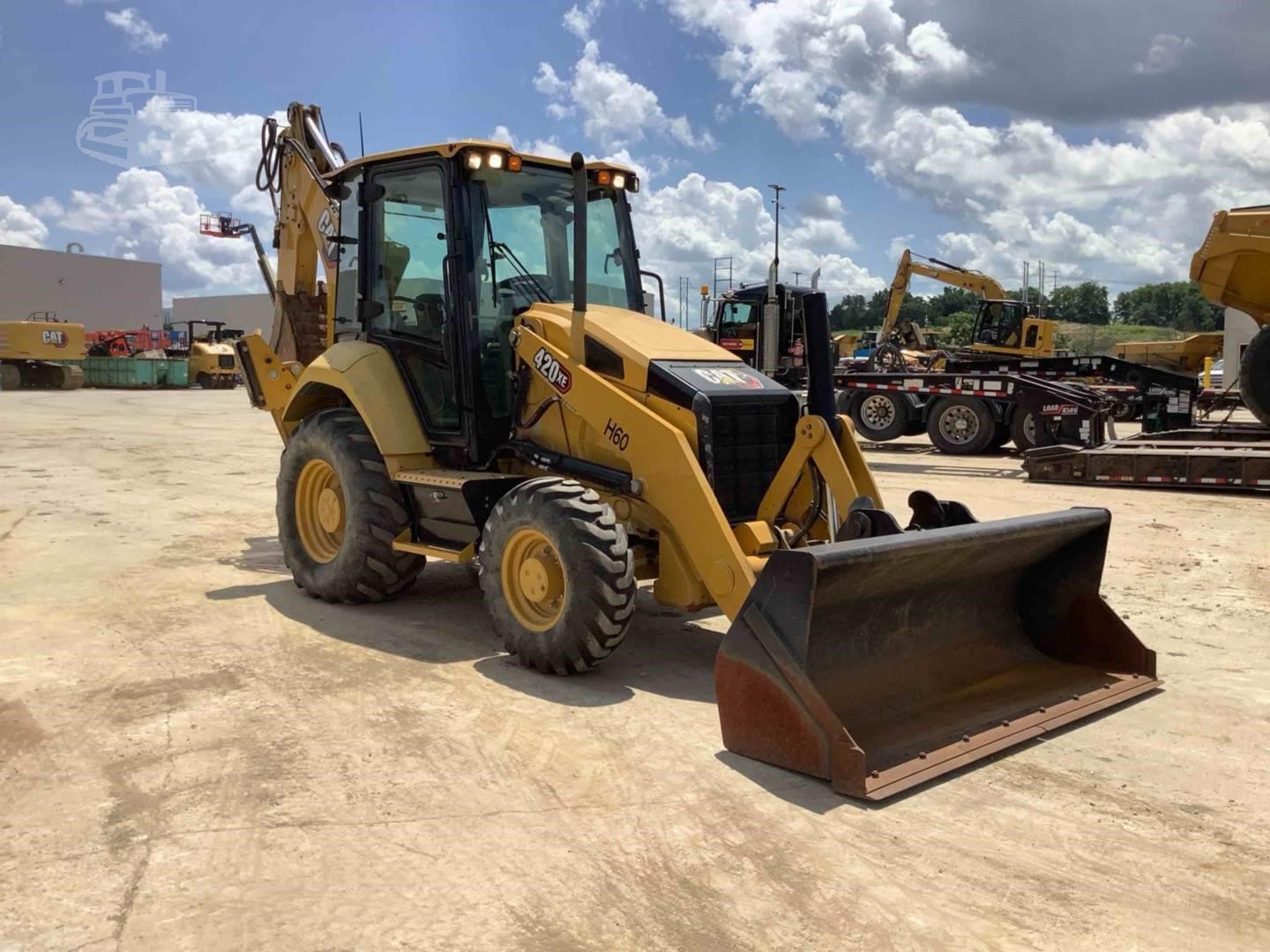 2021 Caterpillar 420 XE Backhoe Loader