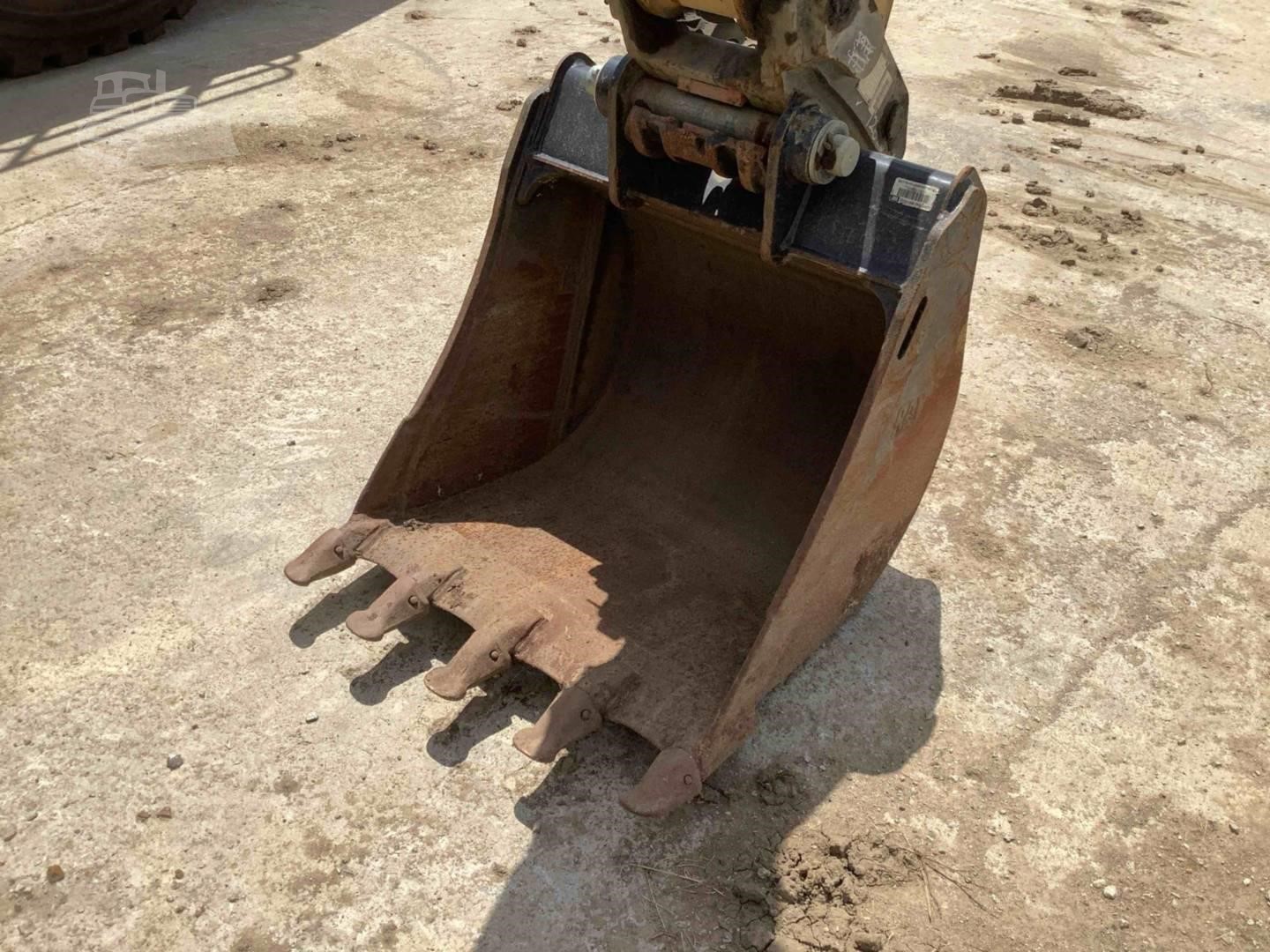 2021 Caterpillar 420 XE Backhoe Loader