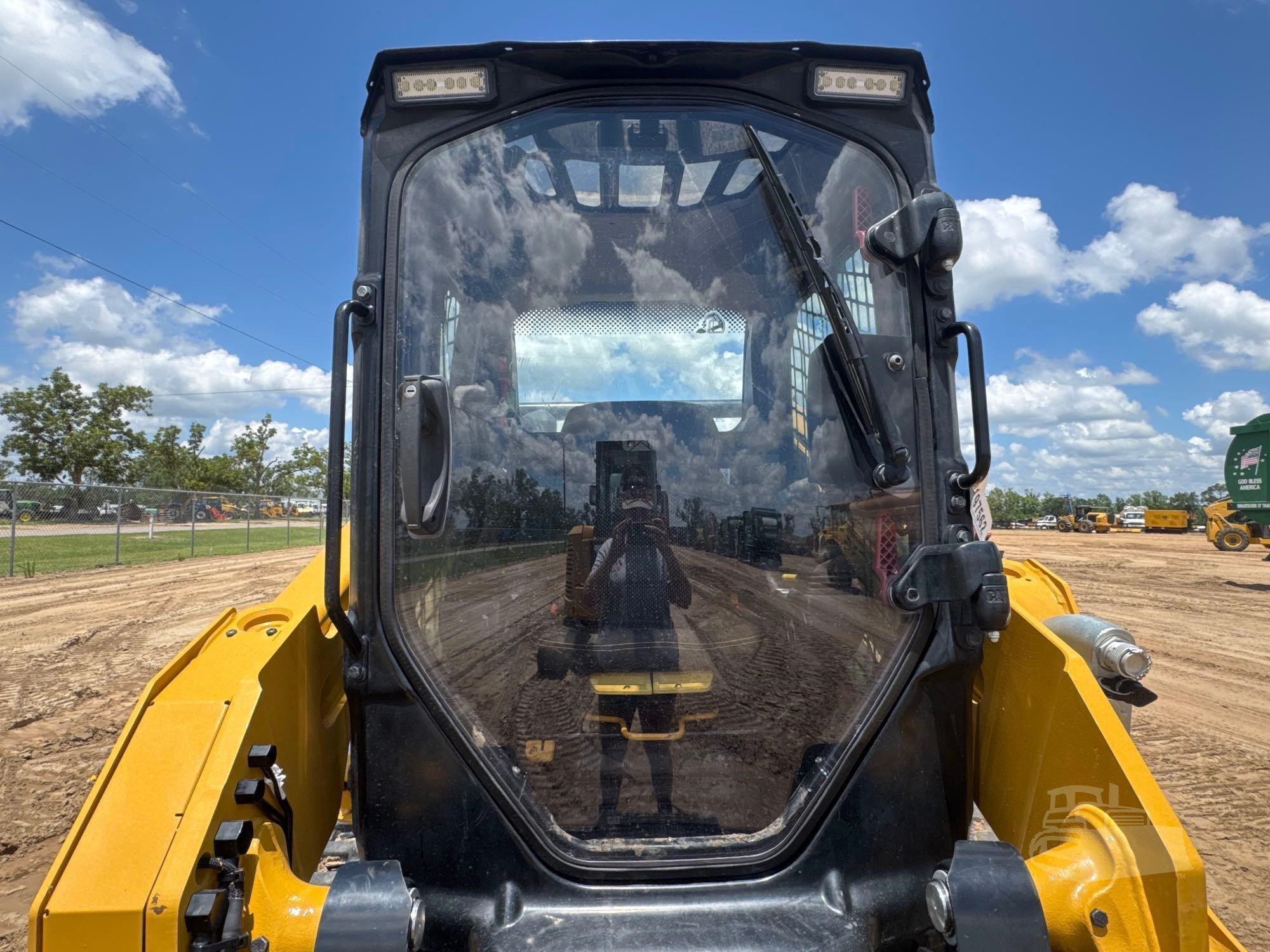 2024 Caterpillar 255 Track Skid Steer Loader