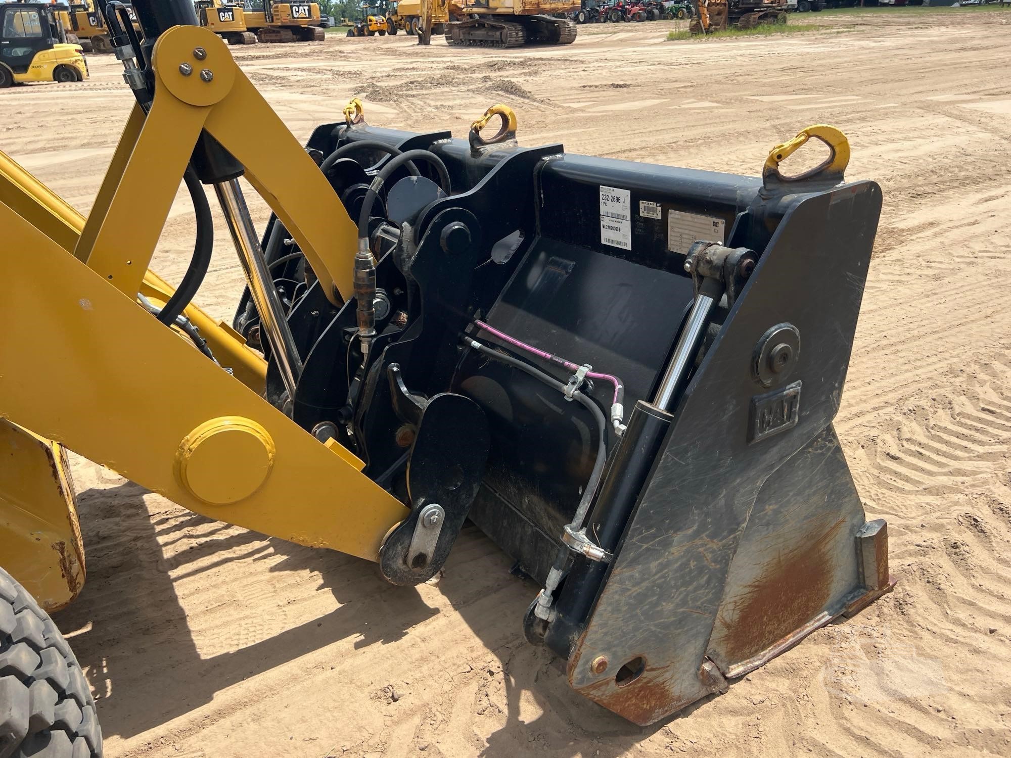 2021 Caterpillar 420 XE