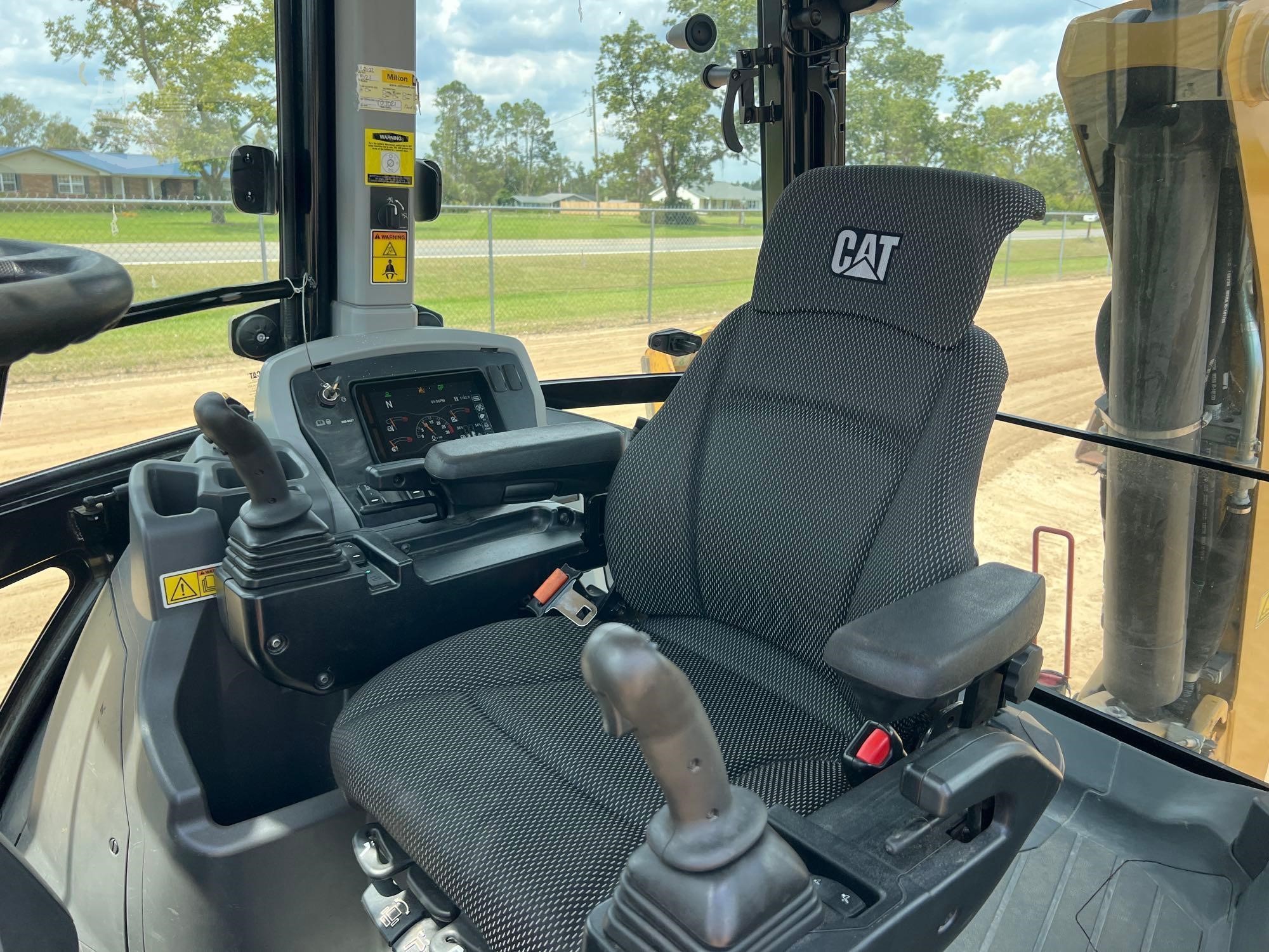 2021 Caterpillar 420 XE