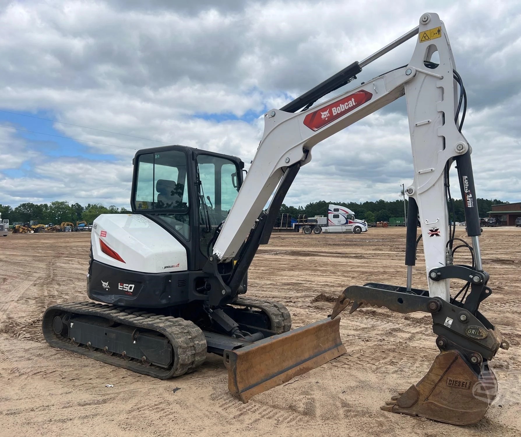 2022 Bobcat E50