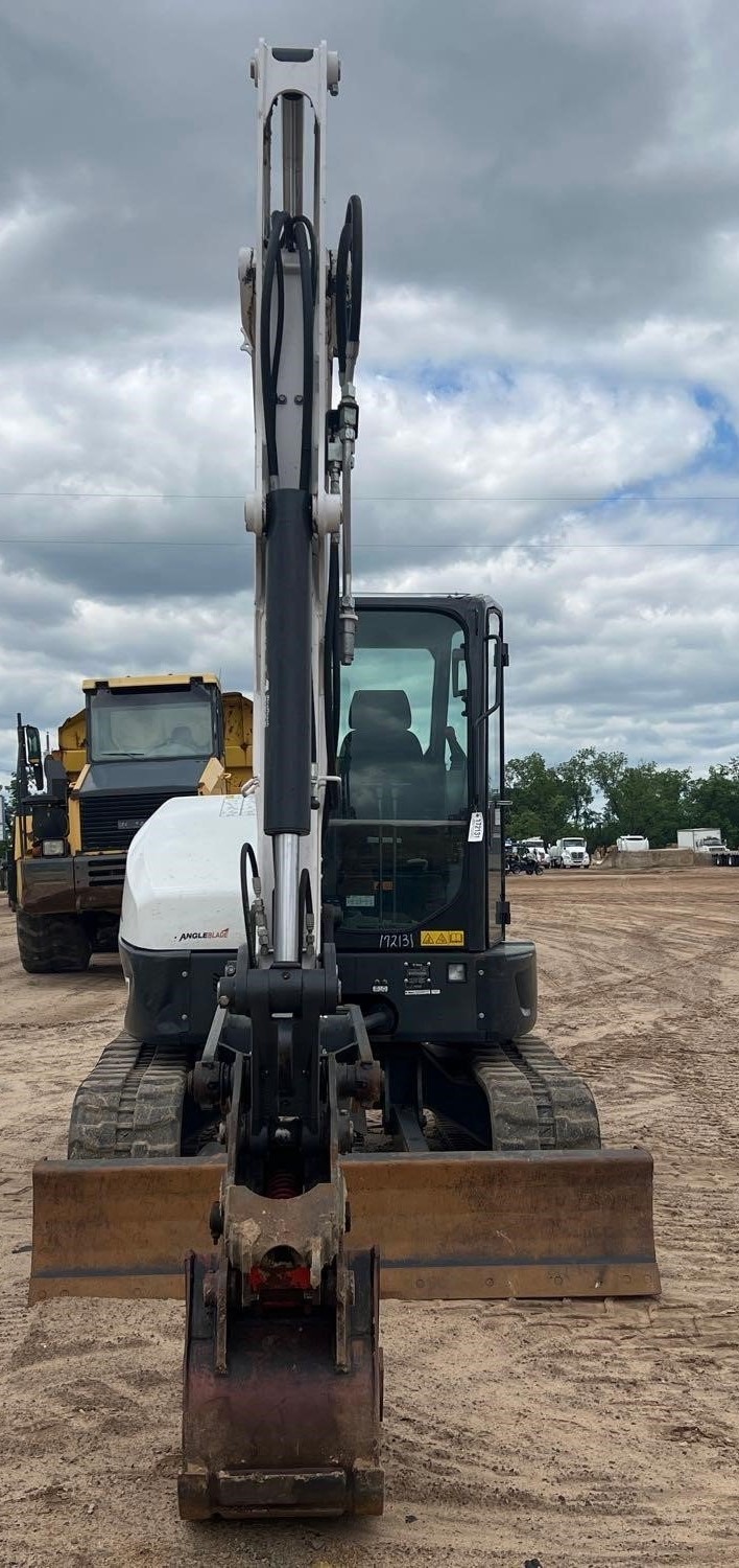 2022 Bobcat E50