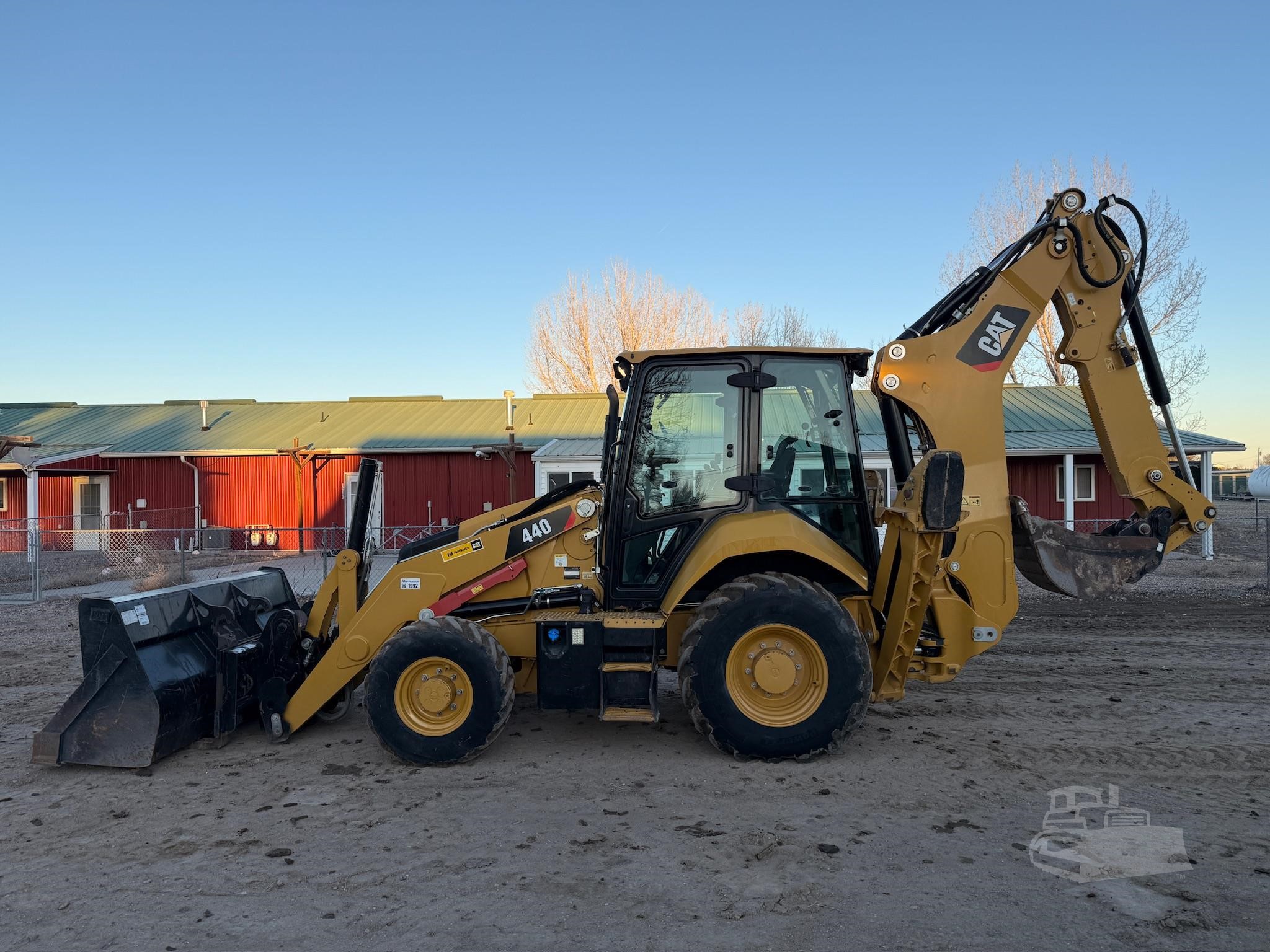 2019 Caterpillar 440