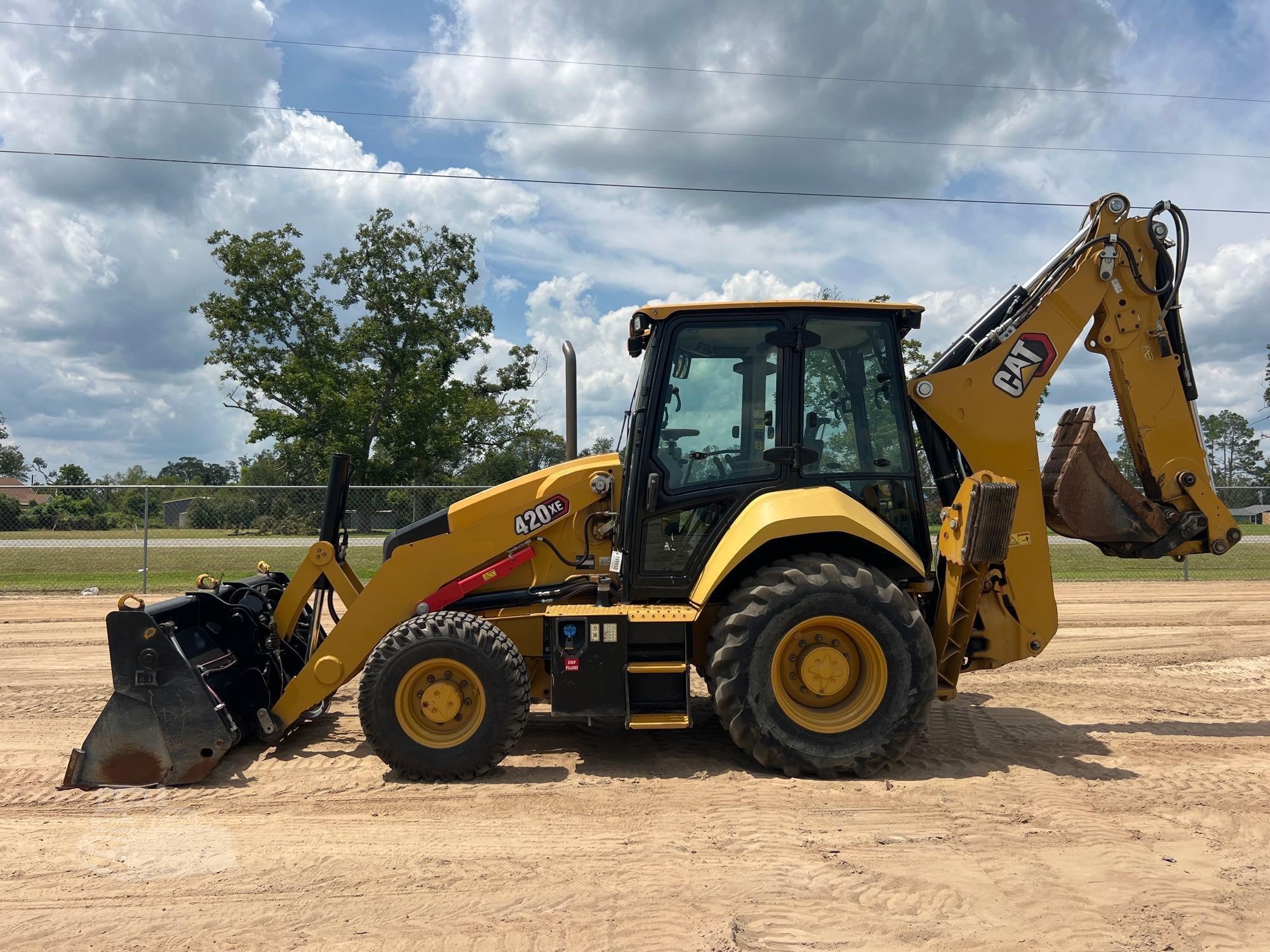 2021 Caterpillar 420 XE