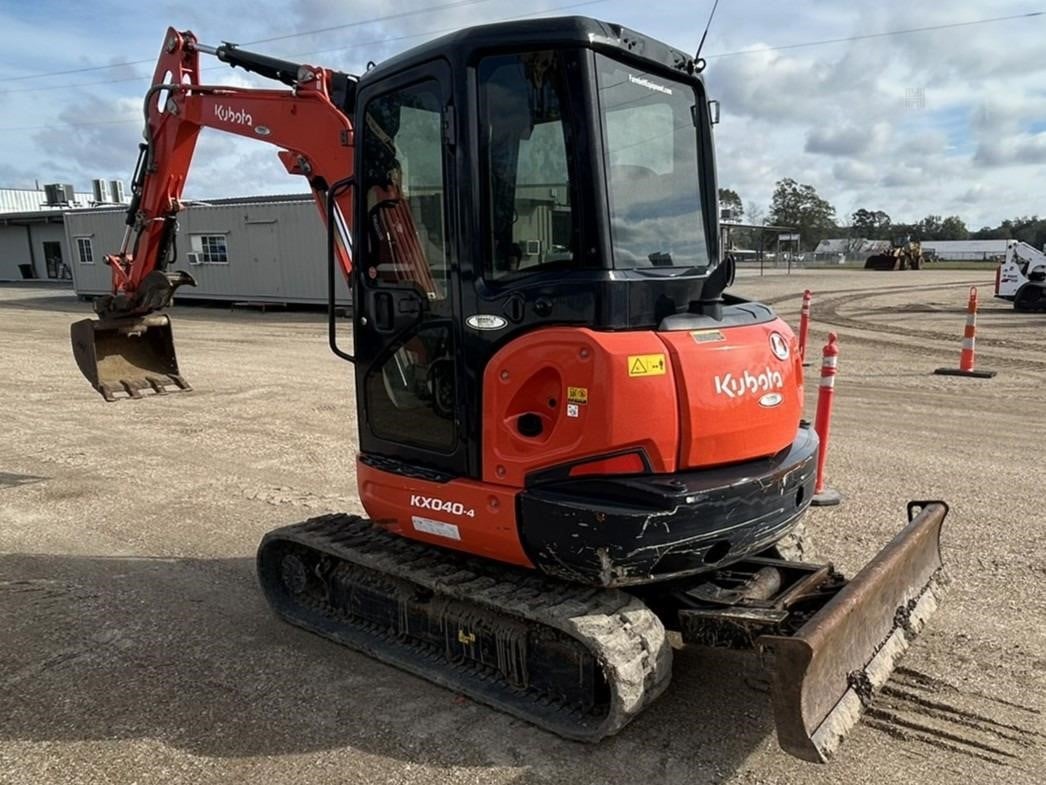 2023 KUBOTA KX040-4
