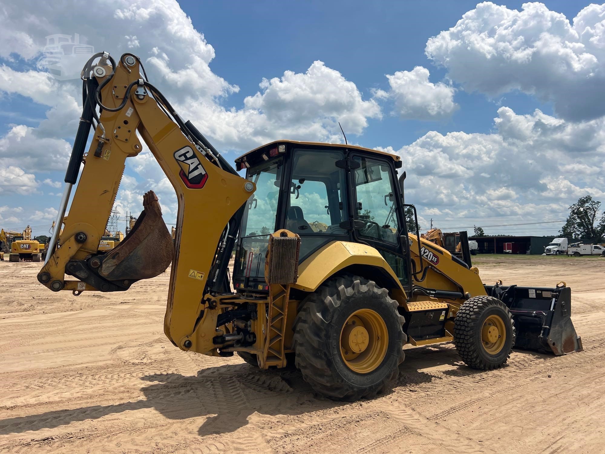 2021 Caterpillar 420 XE