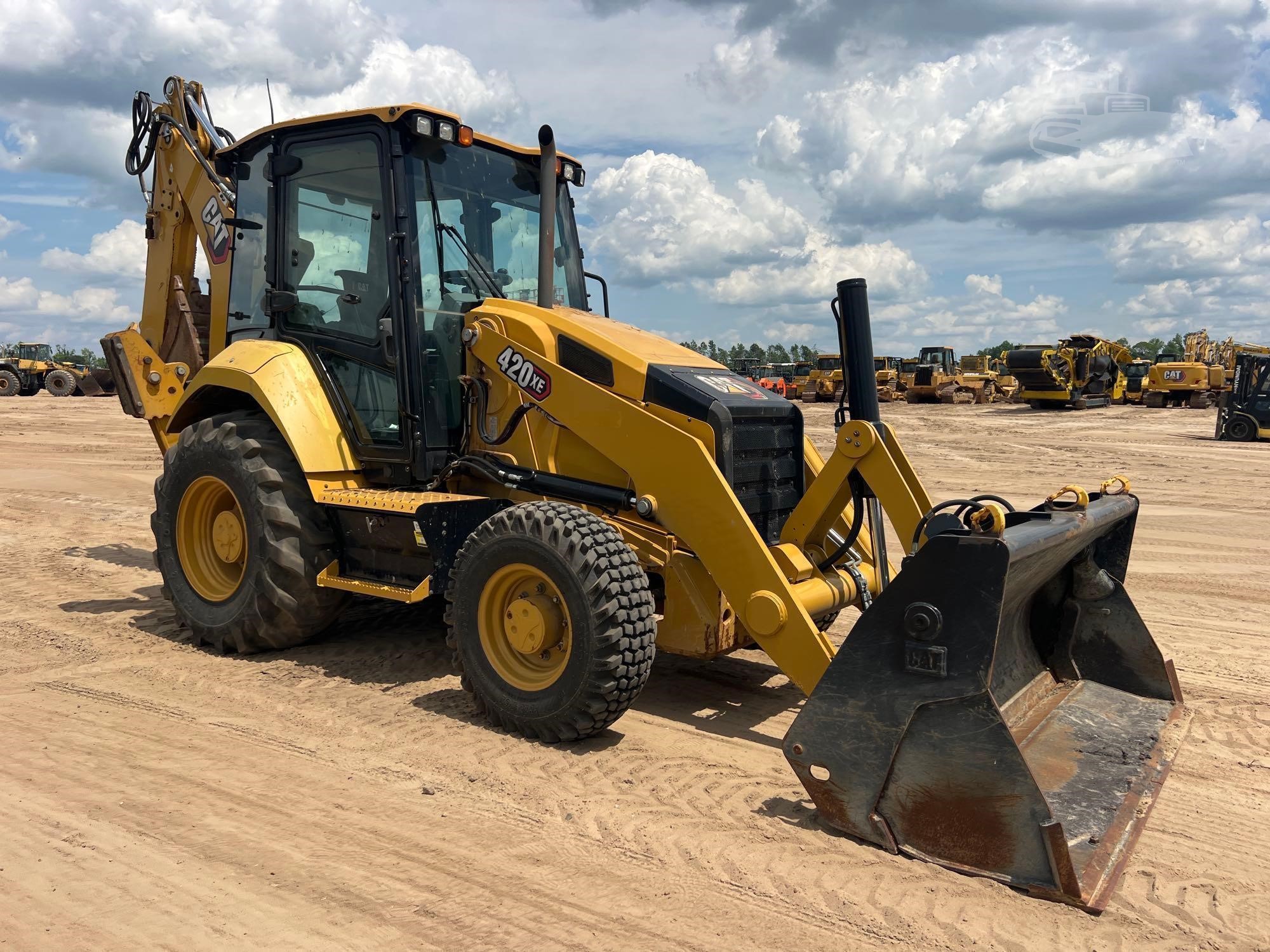 2021 Caterpillar 420 XE