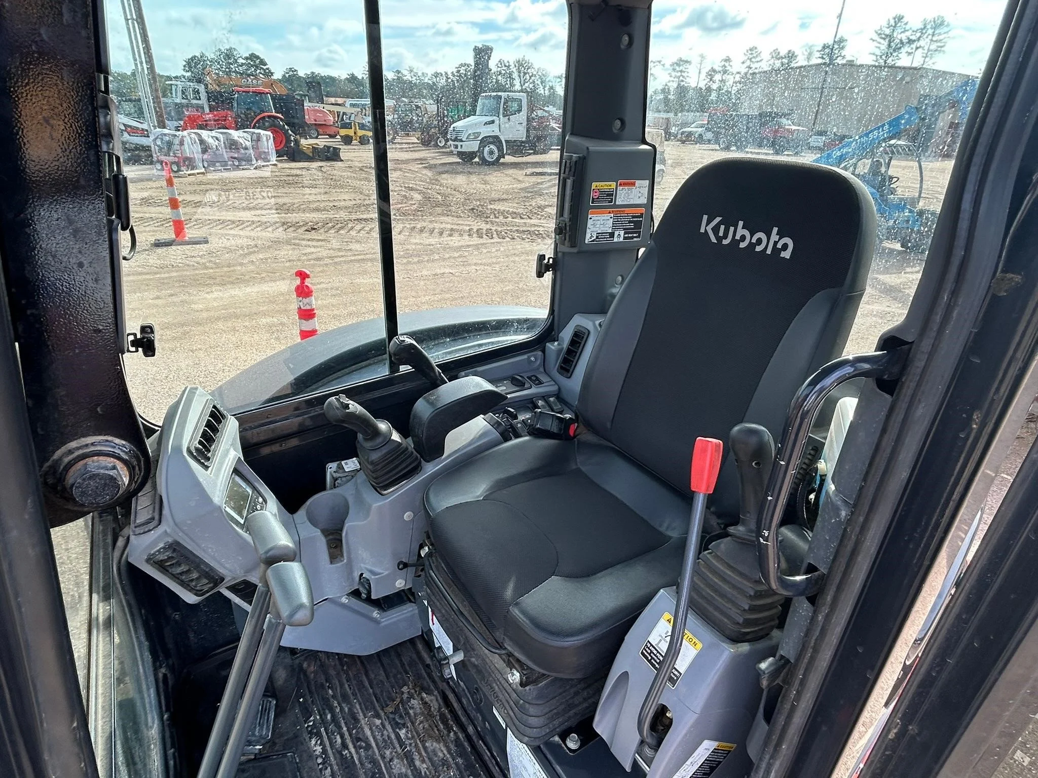 2023 KUBOTA KX040-4
